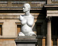 Marc Quinn's statue "Alison Lapper Pregnant": a new hero for Trafalgar Square